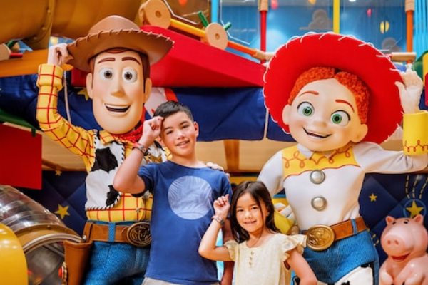 Disney Adventure Gallery Image
